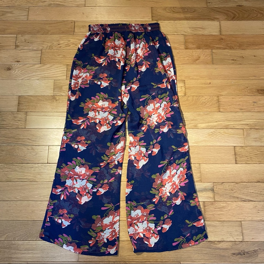 Anthro Elevenses Fire Lily Wide Legs Pants Sheer in blue with red florals size S - Picture 7 of 13